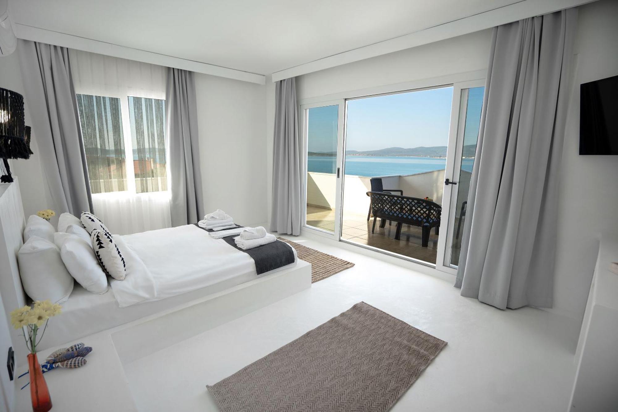 Camlik 87 Hotel Ayvalı エクステリア 写真