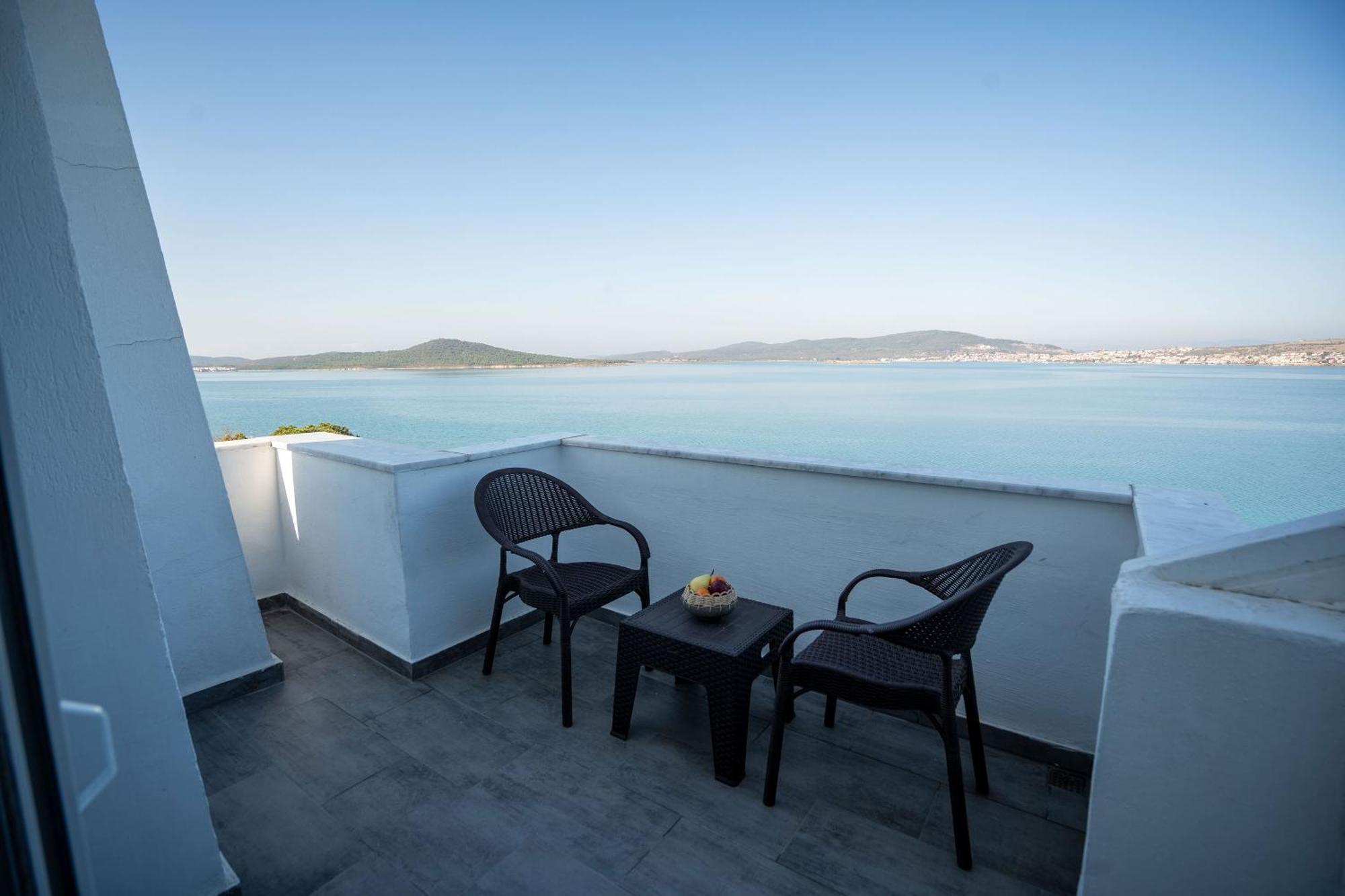 Camlik 87 Hotel Ayvalı エクステリア 写真
