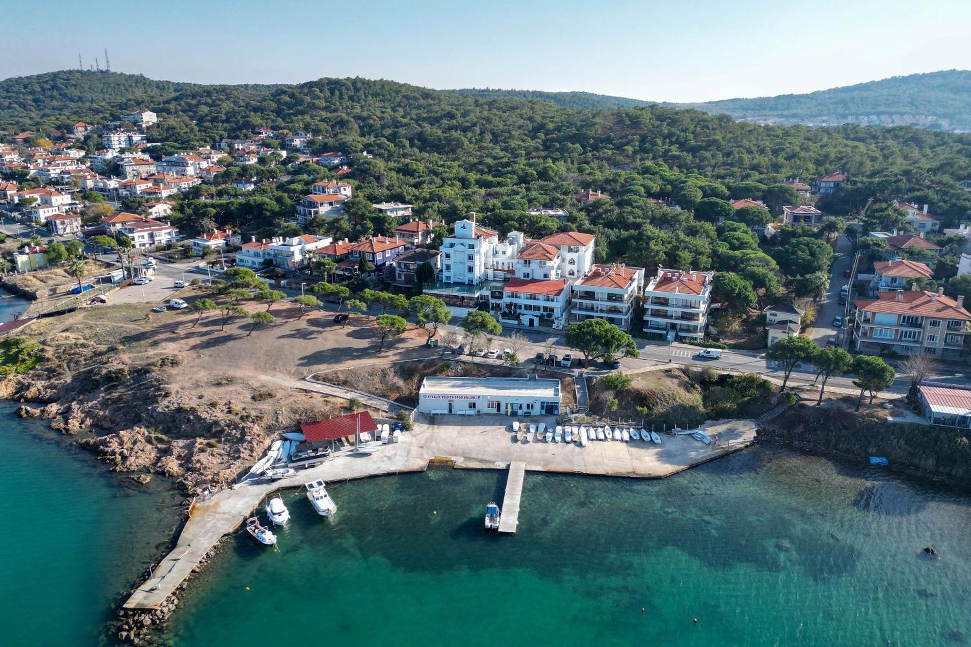 Camlik 87 Hotel Ayvalı エクステリア 写真